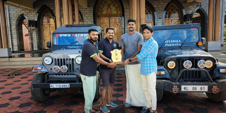 കെഎൽ 11 ഓഫ് റോഡേഴ്സിന്റെ നേതൃത്വത്തിൽ ഓഫ് റോഡ് ഡ്രൈവർമാരെ ആദരിച്ചു